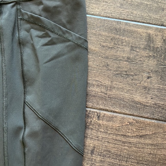 Lululemon Wunder Train crop 25” - Picture 3 of 4